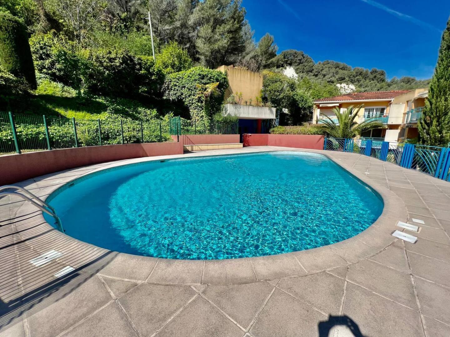Quiet Studio Swimming Pool Roquebrune Exteriör bild